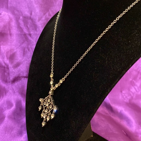 Necklace Costume Jewelry - Picture 3 of 6